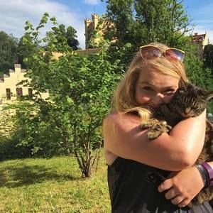 Meet your Posher, Emmie